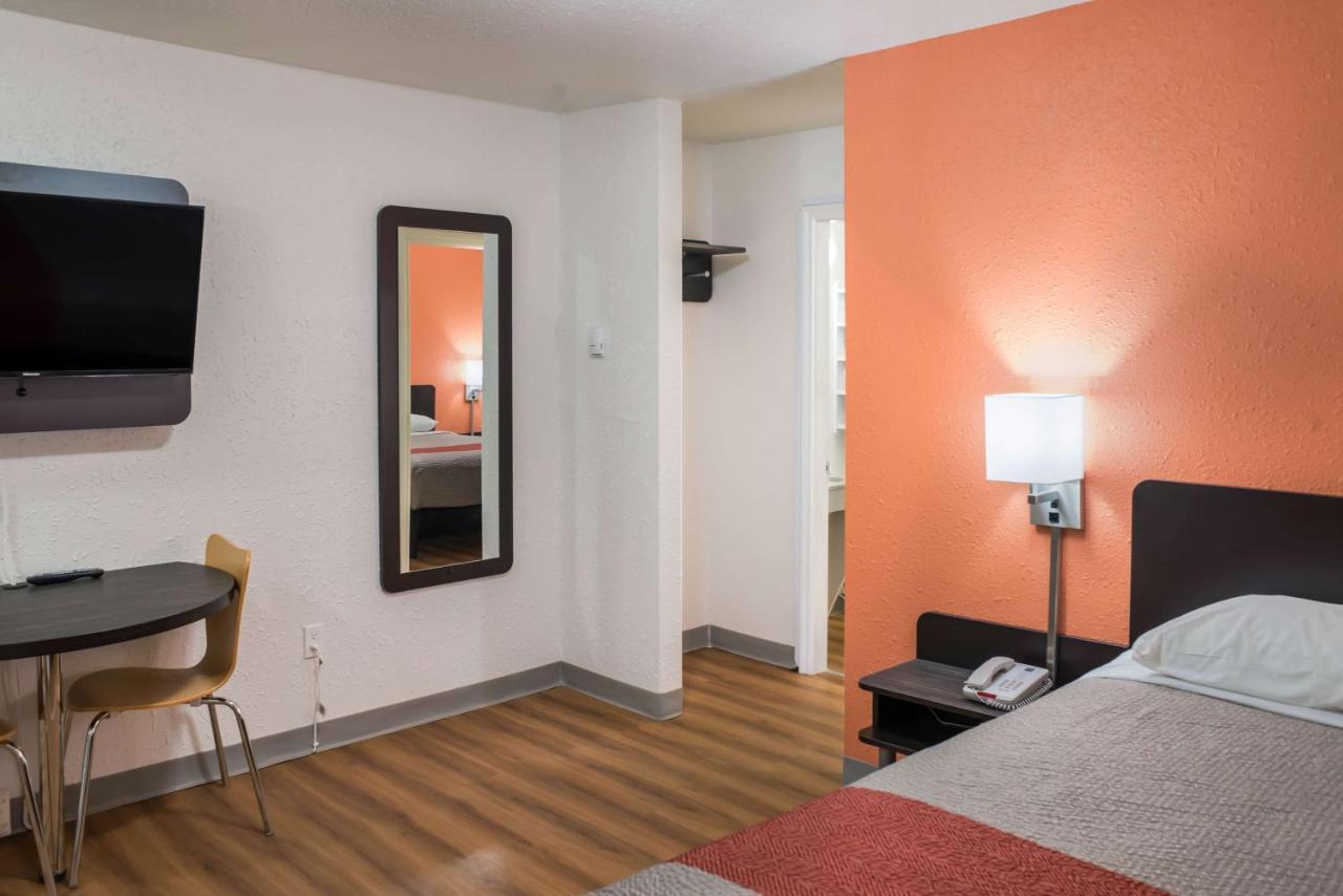 Motel 6-Fort St. John, BC Buitenkant foto